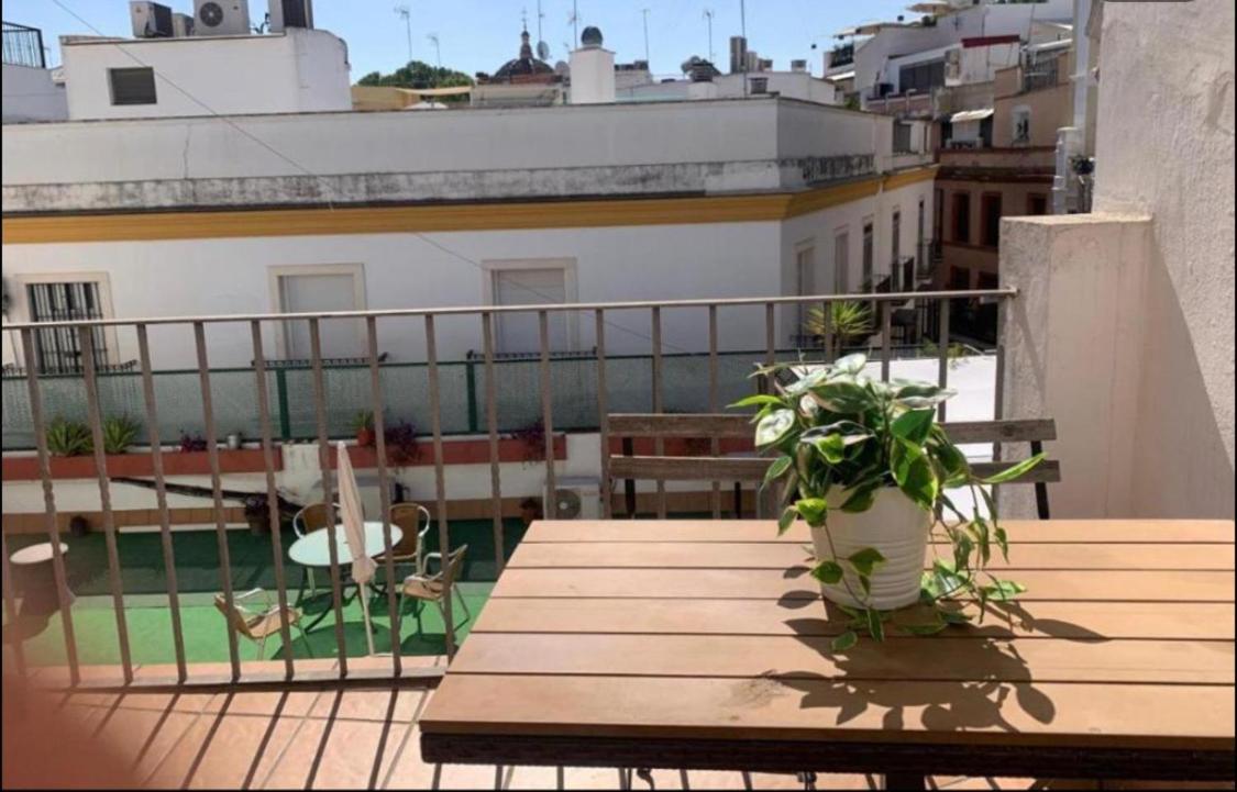 Santillana Terrazas Sevilla Exterior foto
